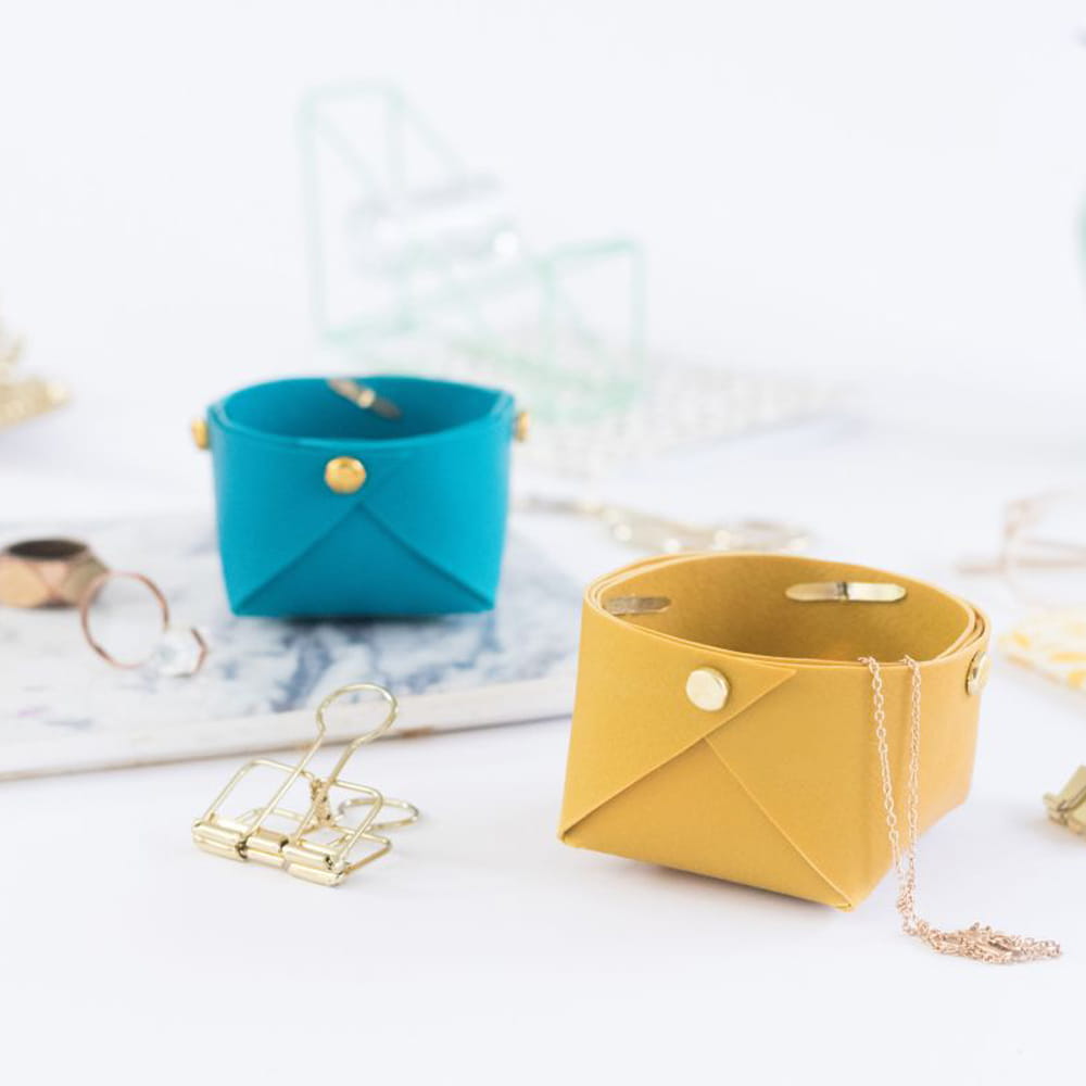 FIMO Leather Effect Basket