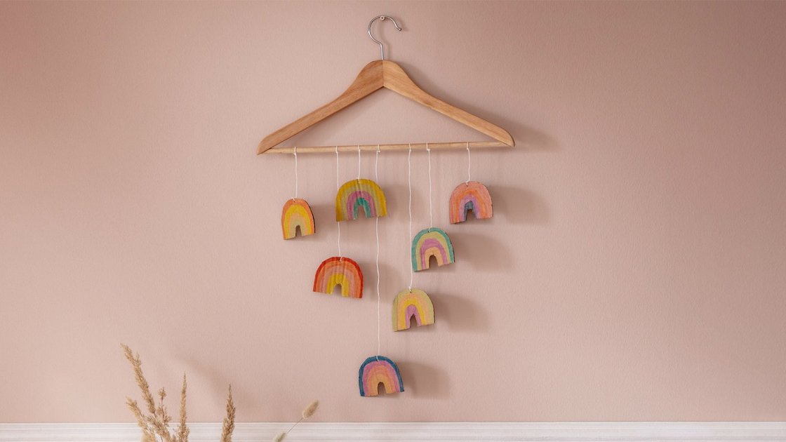 Make a Rainbow Wall Hanging with STAEDTLER!