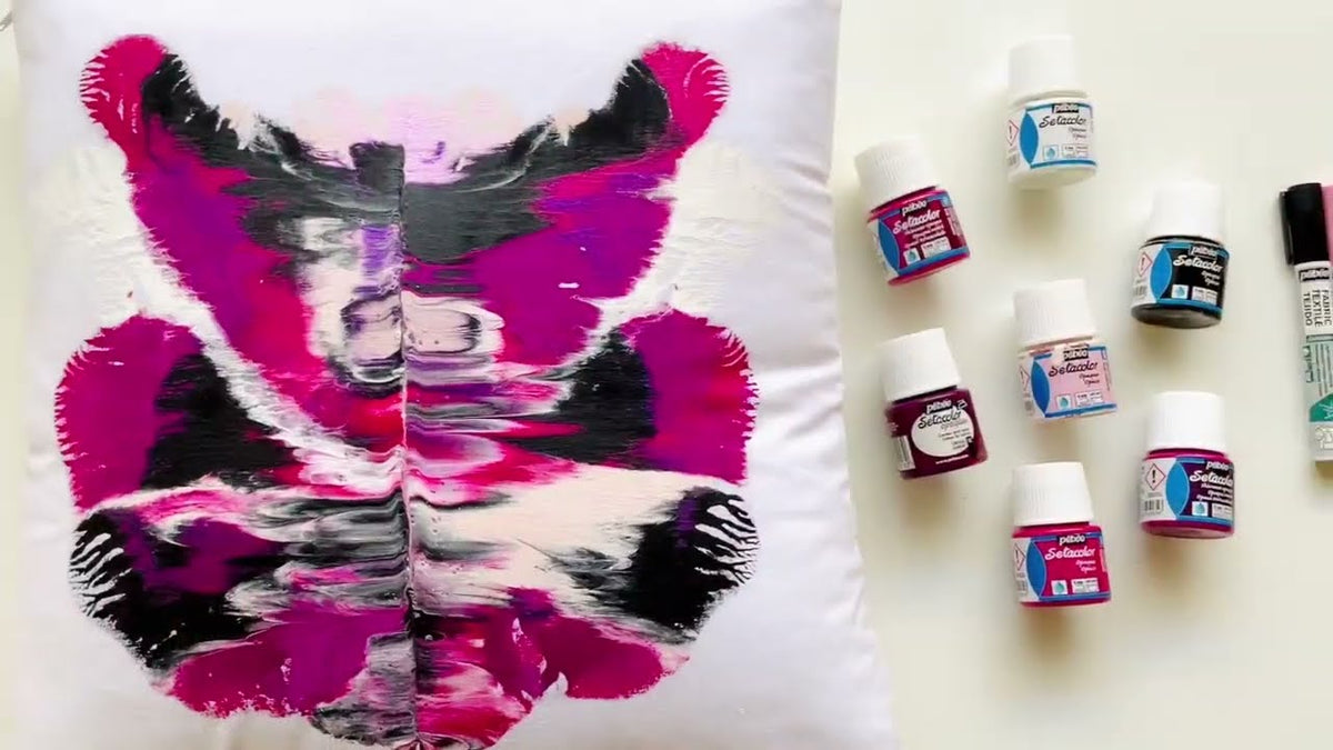 Video: How to Personalise a Cushion Cover with Pebeo Setacolor!