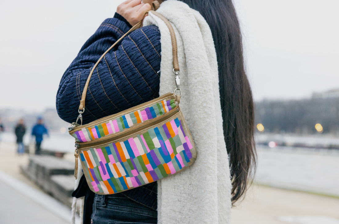 Customise a Leather Bag with Pebeo