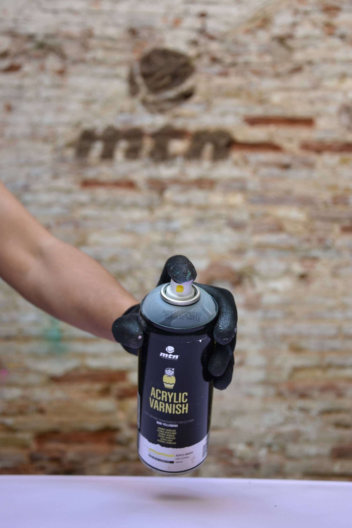 MTN PRO Acrylic Varnish Spray