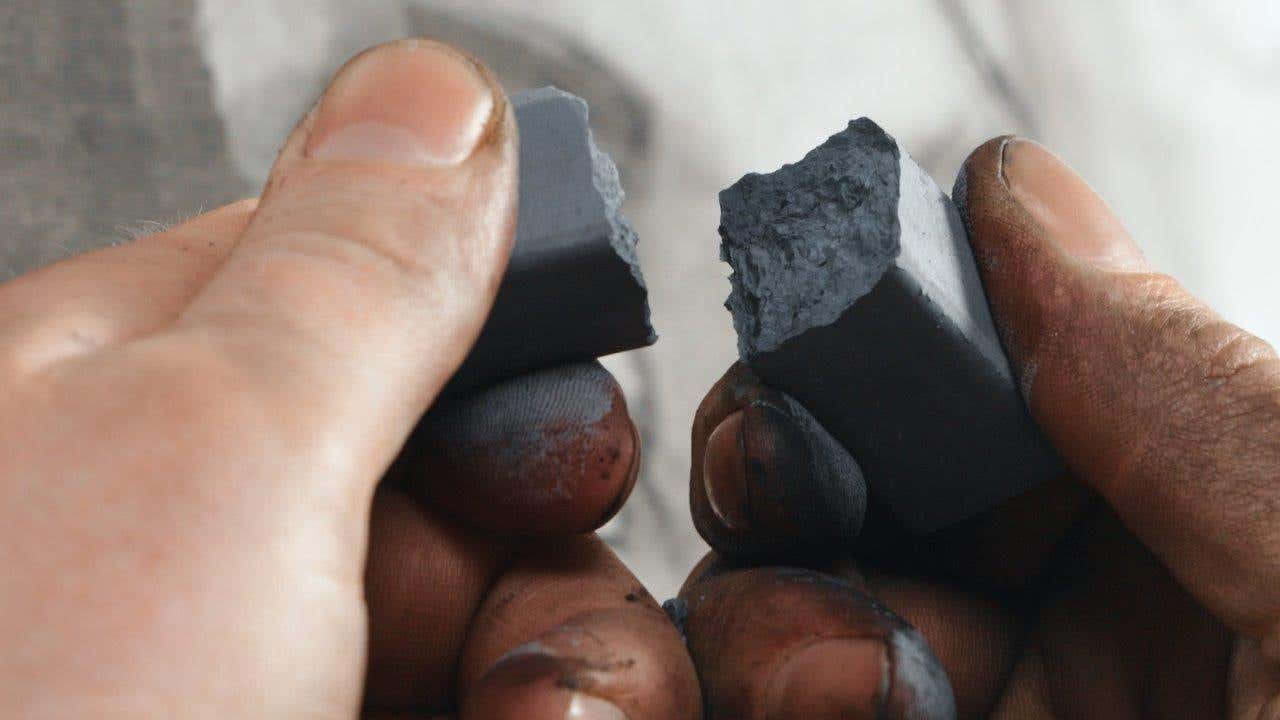 Derwent XL Charcoal Block Tin Set 6