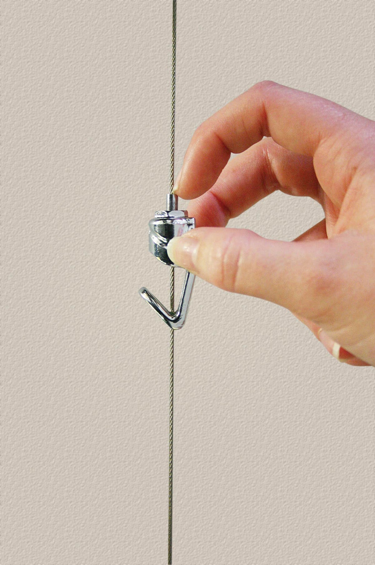 Gallery Hanging System Push Button Hook